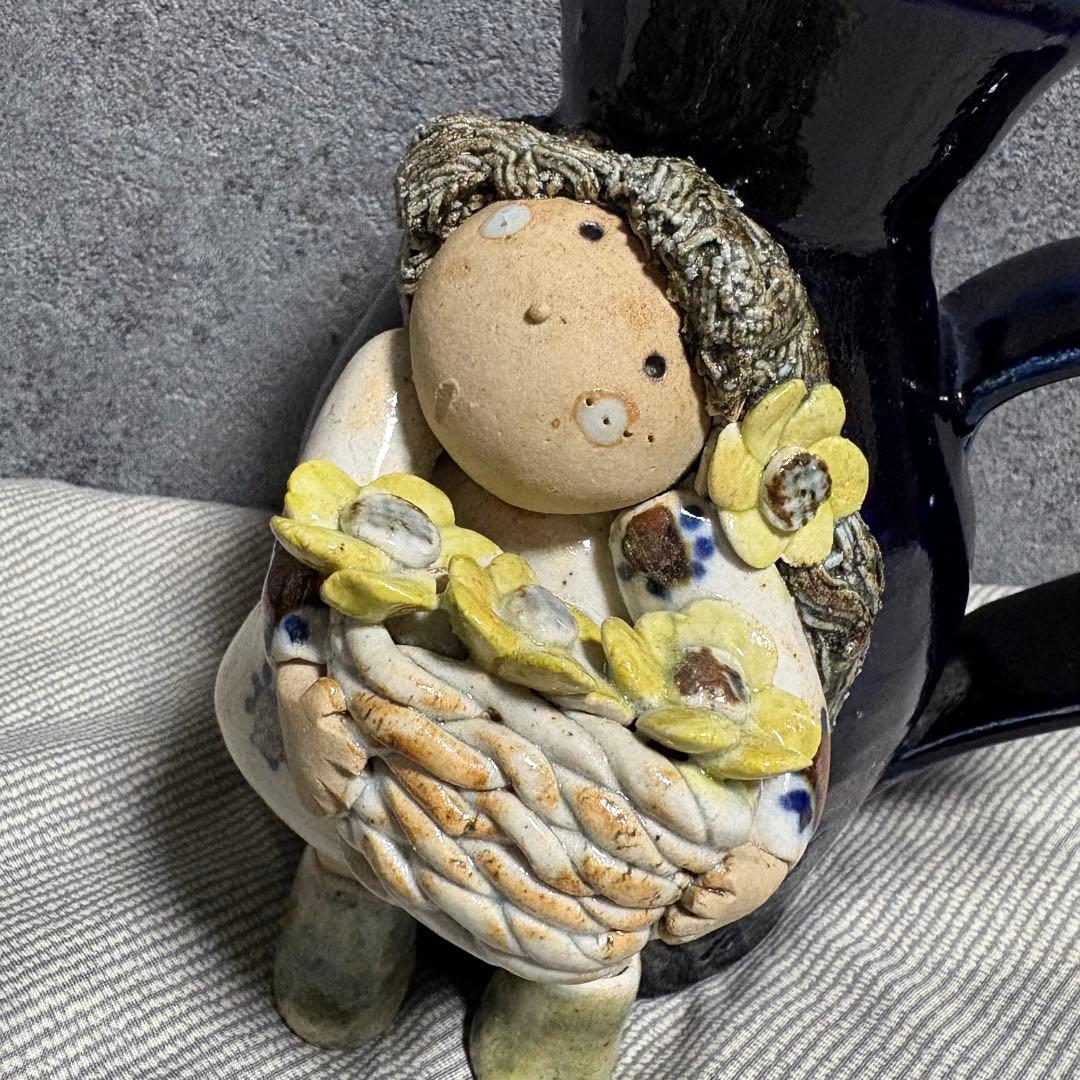 新品　可愛い立体人形花入・花瓶「瀬戸焼・寺島タエコ」①