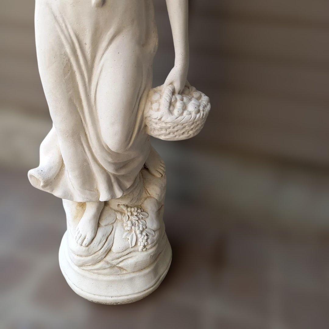 石膏製女性像 バスケット付き 高さ 約70cm ￥9800送料込