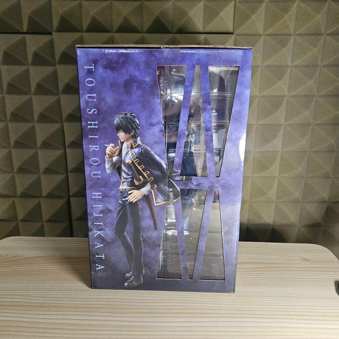 【新品未開封】銀魂　メガハウス　坂田銀時　土方十四郎　スーツver.　フィギュア