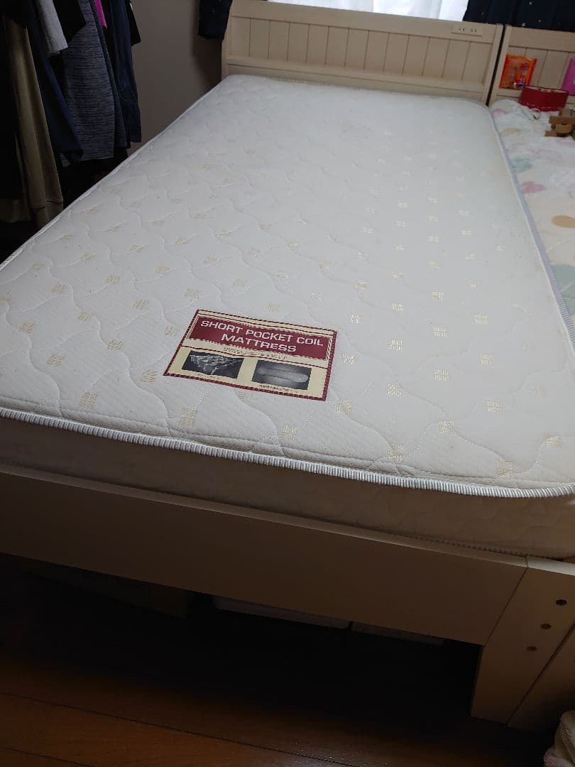 シングルベッド、マットレス