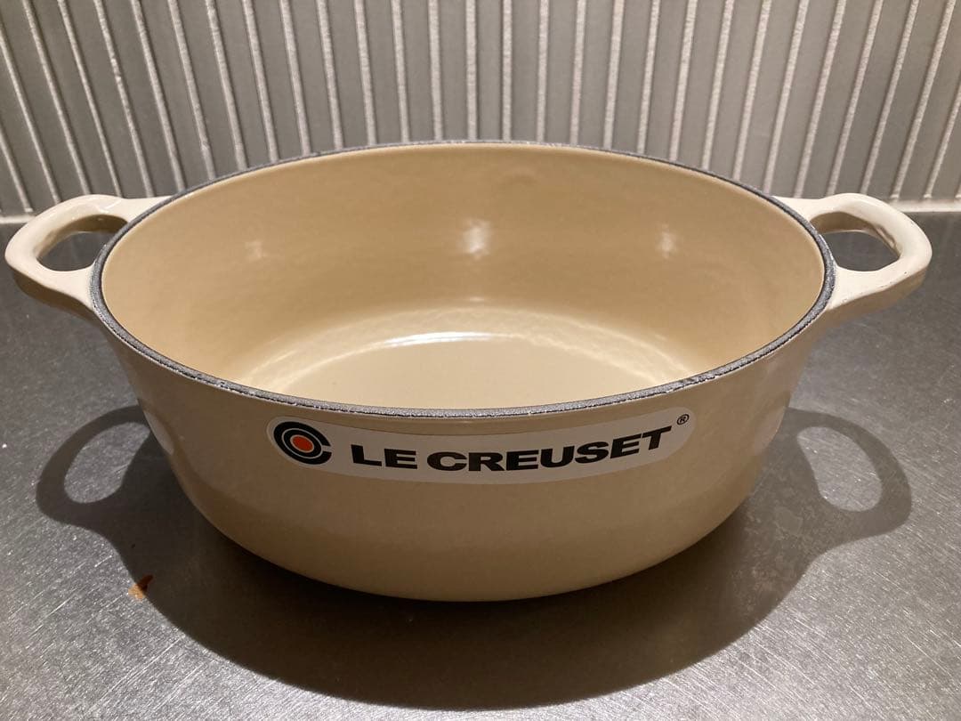 ル・クルーゼ ココットオーバル 23センチ　新品未使用