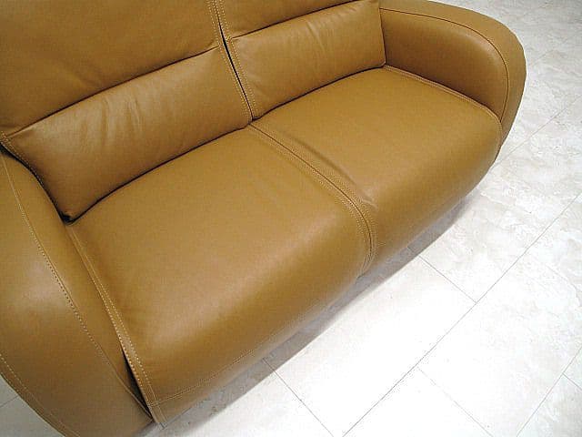 【展示品】カリモク　ドマーニ「エクセルライフ」最高峰総革2人掛けソファ