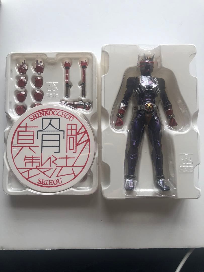 s.h.figuarts 真骨彫製法　仮面ライダー響鬼　10th