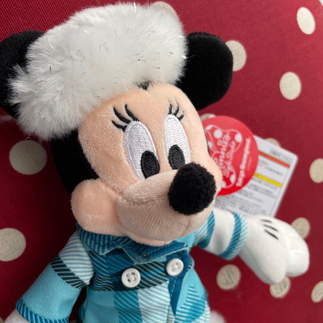 ☆タグ付き美品☆TDR ミニーのスタイルスタジオ ぬいぐるみバッジ 冬