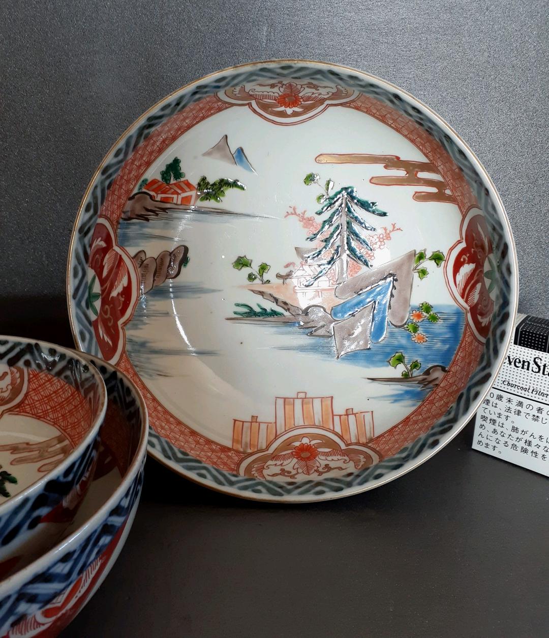 名品】明治時代 古伊万里 金彩色絵 帆掛け舟に山水図 三重鉢 大中小