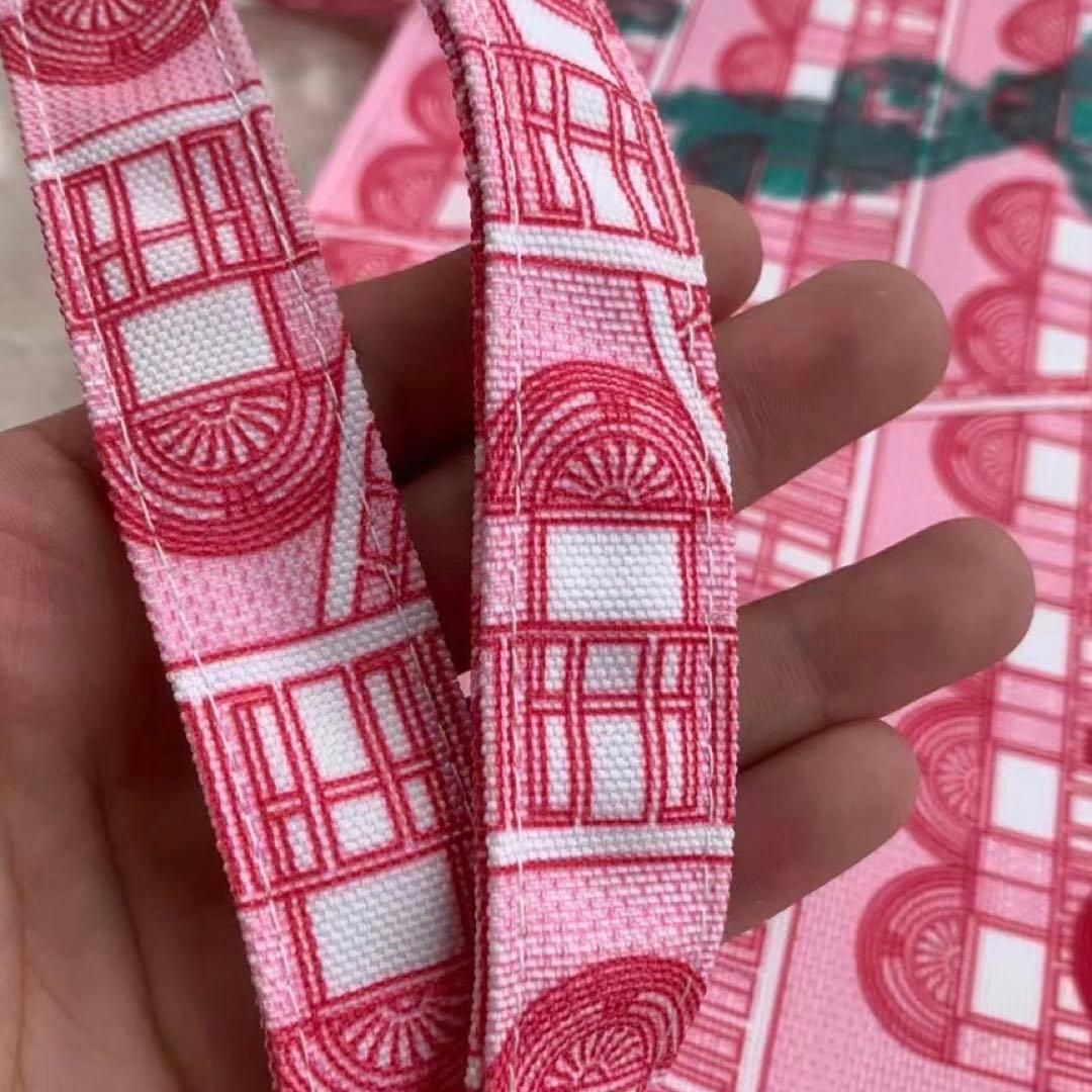 グッチ　NY美術館限定　トートバッグ　エコバッグ　ノベルティ　ピンク