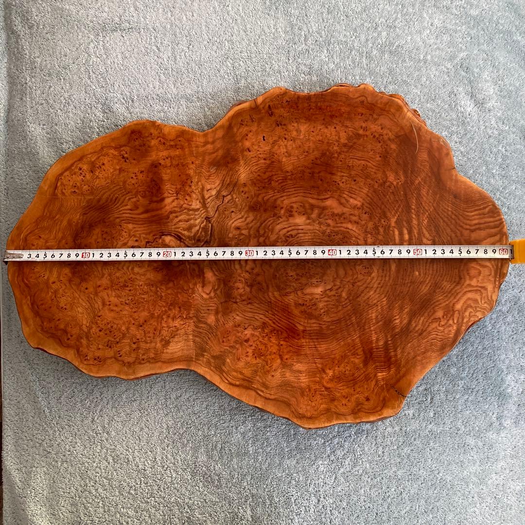 瘤杢目材　一枚板　鳥眼杢　座卓　高級テーブル　花台　トンカツ風