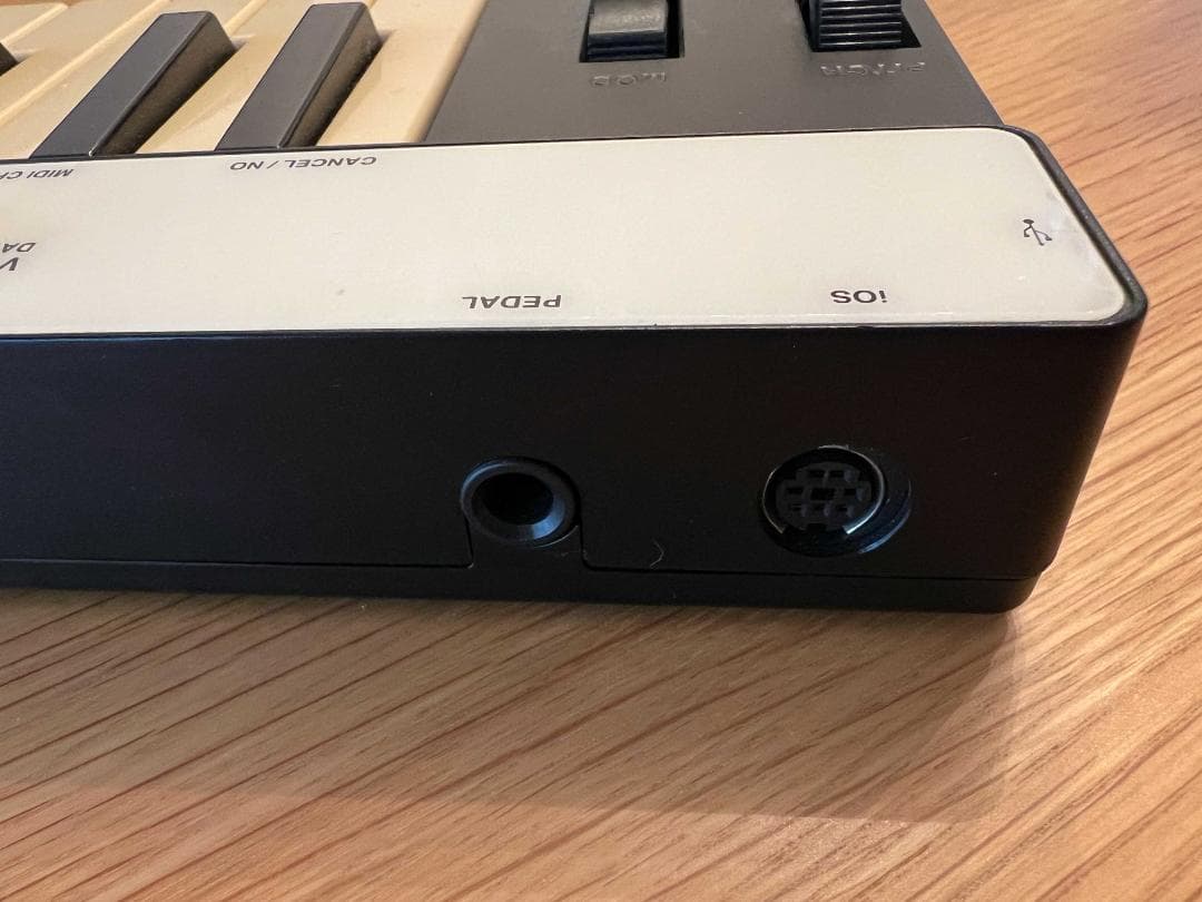 【MIDIキーボード】iRig Keys Universal