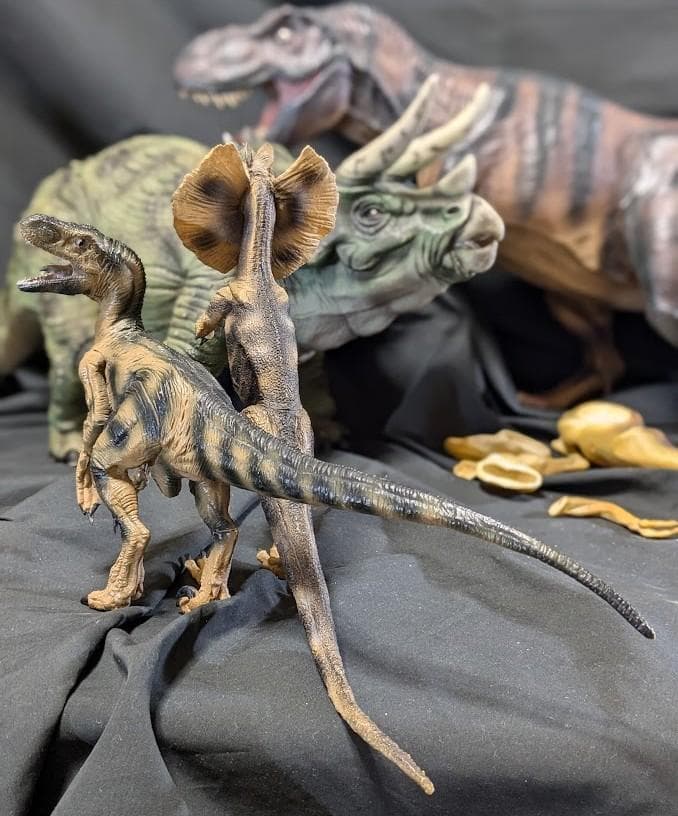 特大ティラノサウルスレックス他ジュラシックパーク（ツクダホビー）ソフビ４体セット