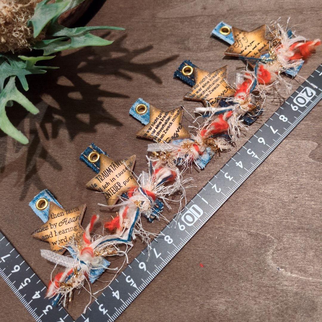 デニムリメイク☆ちんまりクリスマスタグ✨️革タグ