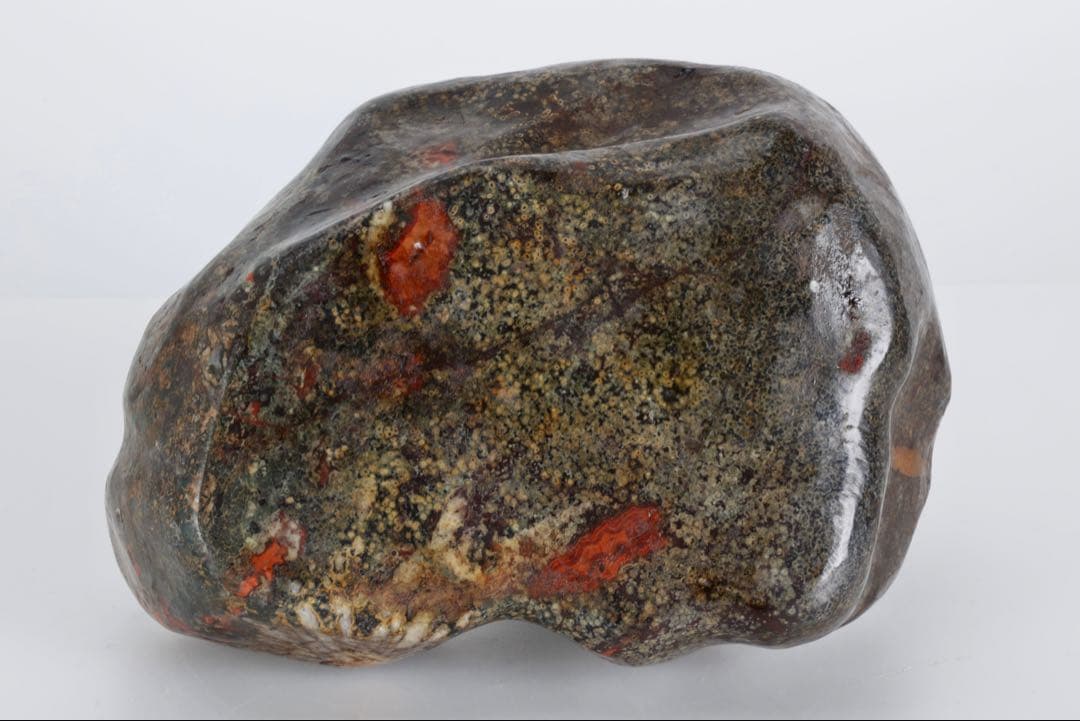 米*郎様 岐阜県 根尾川 菊花石 景石 寄石作品 観音　台座 共箱付 1.8kg