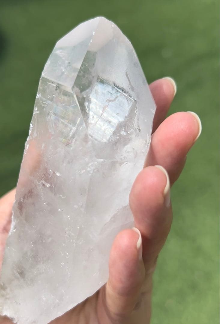 虹入り水晶ポイント✴︎347g