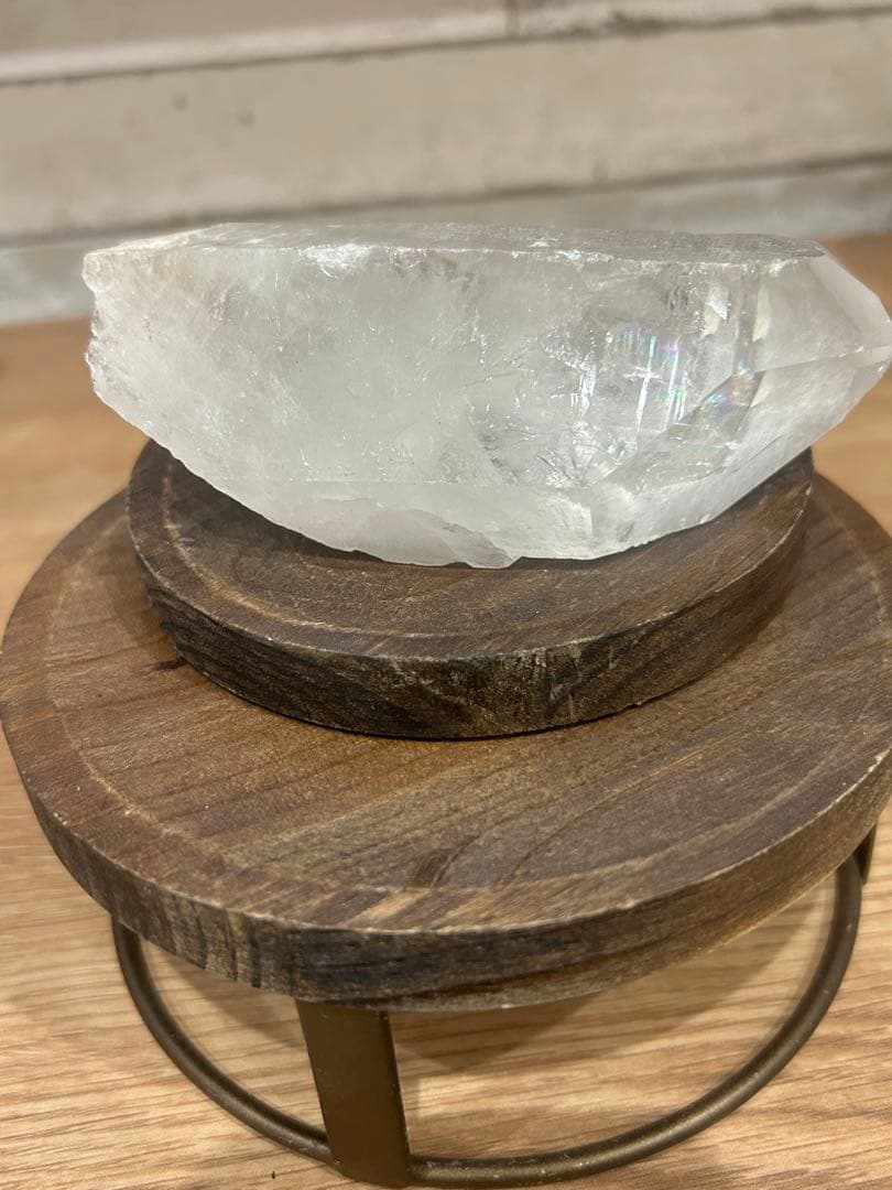 虹入り水晶ポイント✴︎347g