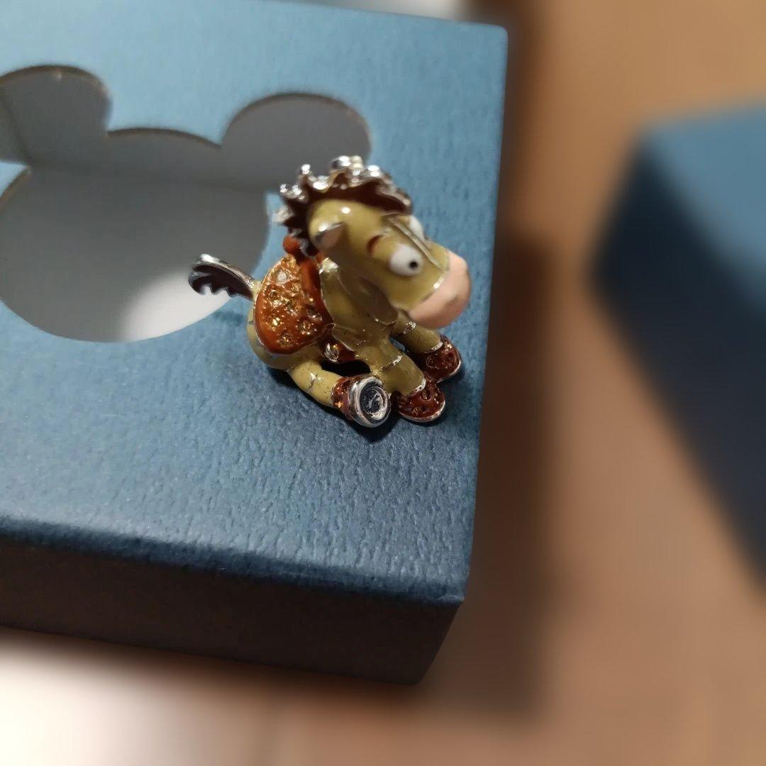 ディズニー スワロフスキー ® クリスタル　ブルズアイ ミニフィギュア