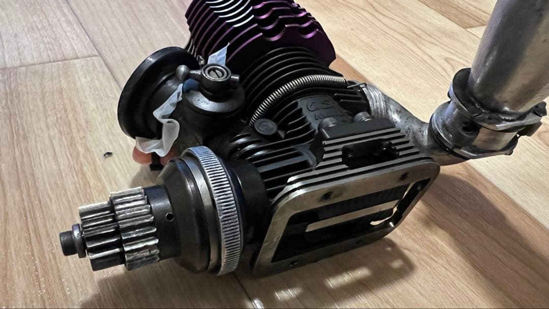 たしろひろかず様限定OS MAX 12TZエンジン、マフラー付き