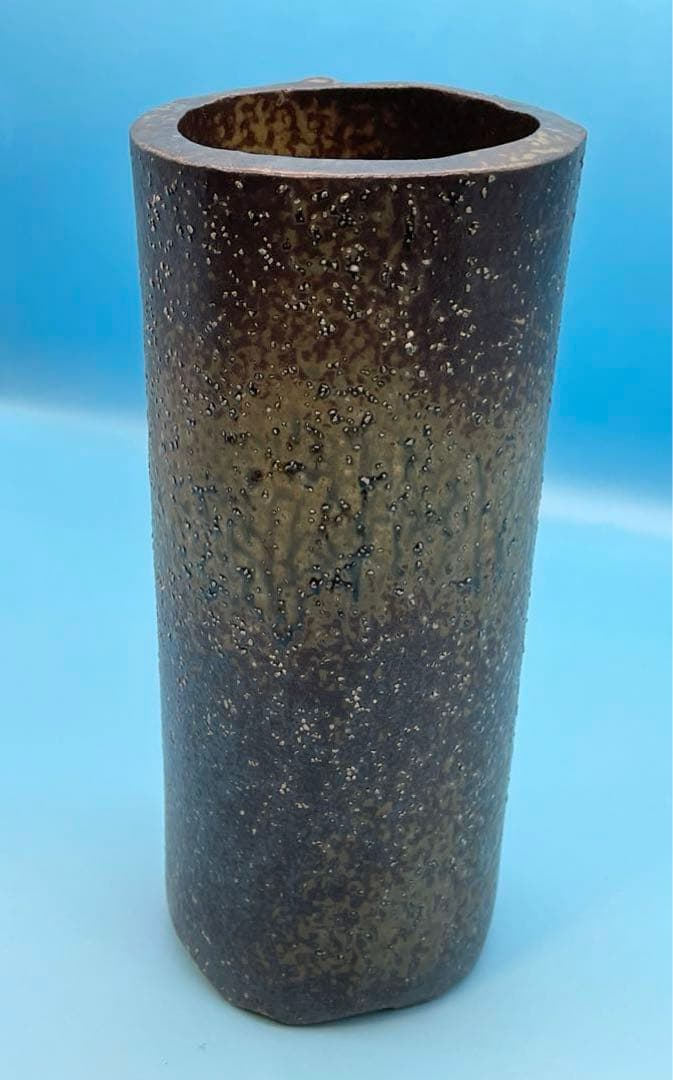 河村益弘 瀬戸焼 龍窯 鉄彩花瓶 - メルカリ