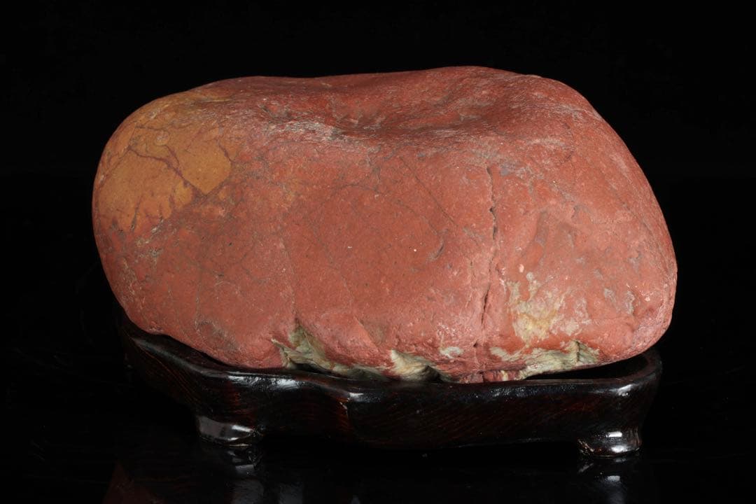 小矢部川石 赤石 1.9kg 台座付 鑑賞石 水石 自然石 景石 盆景 盆石