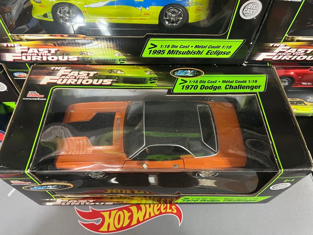 ミニカー FAST&FURIOUS Dodge Challenger 1/18