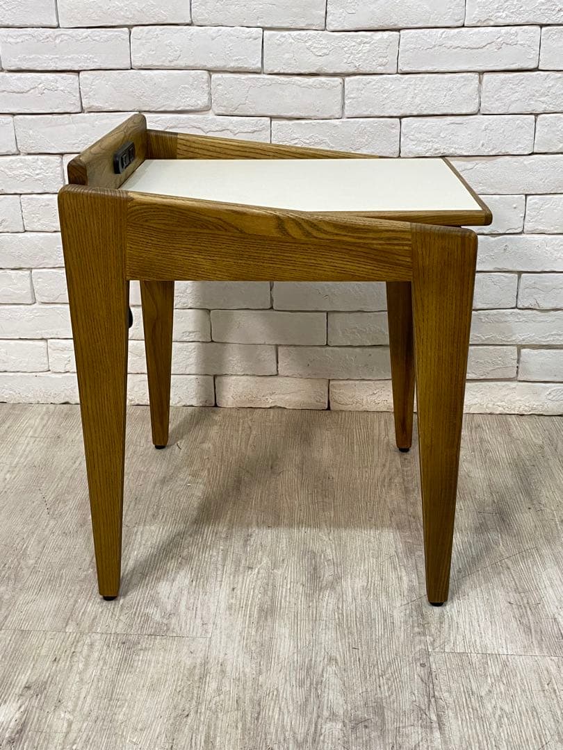 【mm】サイドテーブル　ナイト　小物棚　北欧　机　寝室　アメリカ