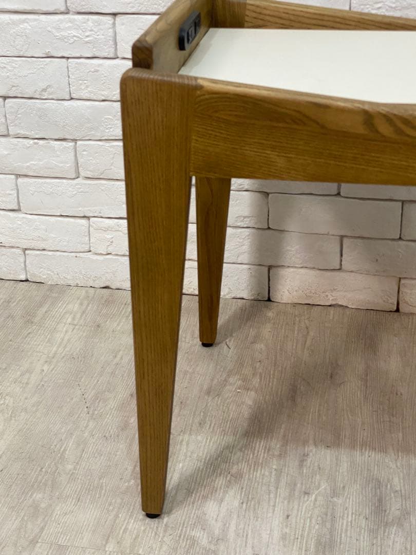 【mm】サイドテーブル　ナイト　小物棚　北欧　机　寝室　アメリカ