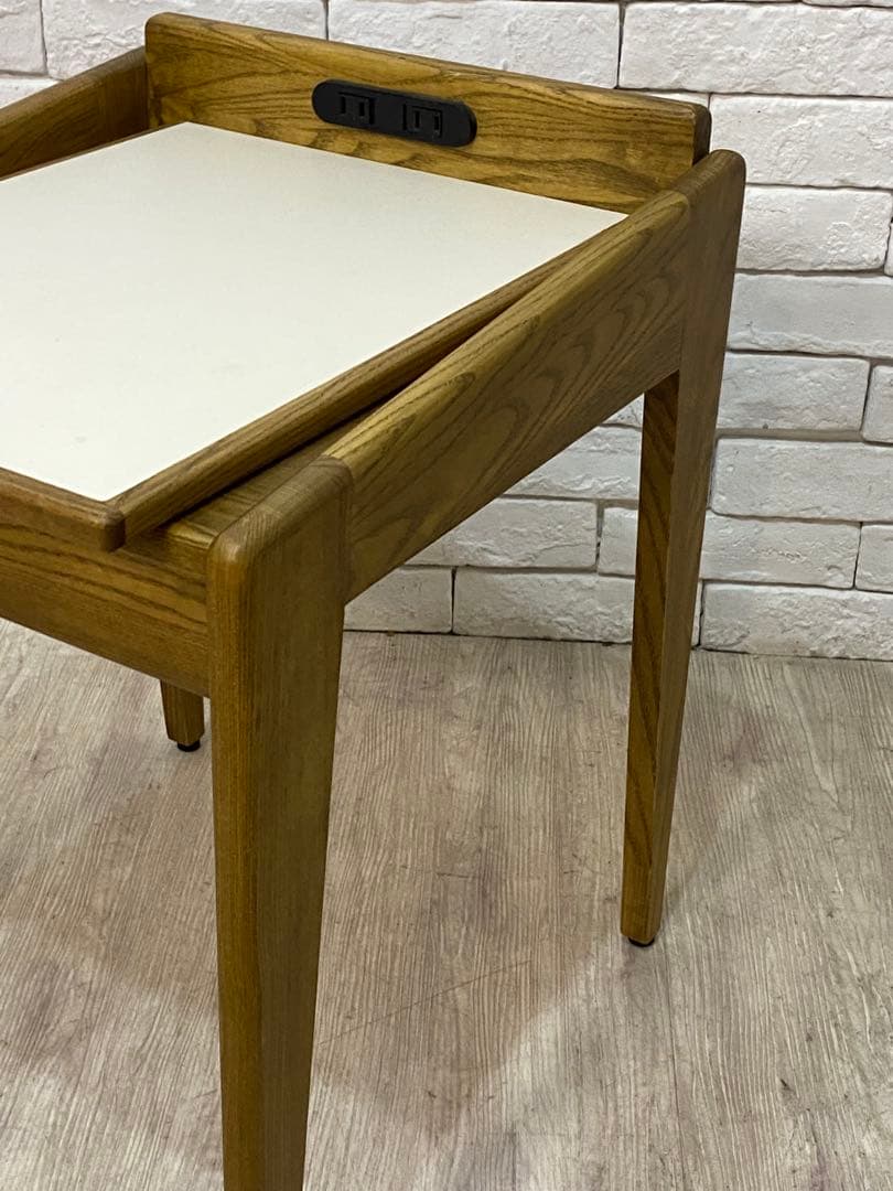 【mm】サイドテーブル　ナイト　小物棚　北欧　机　寝室　アメリカ