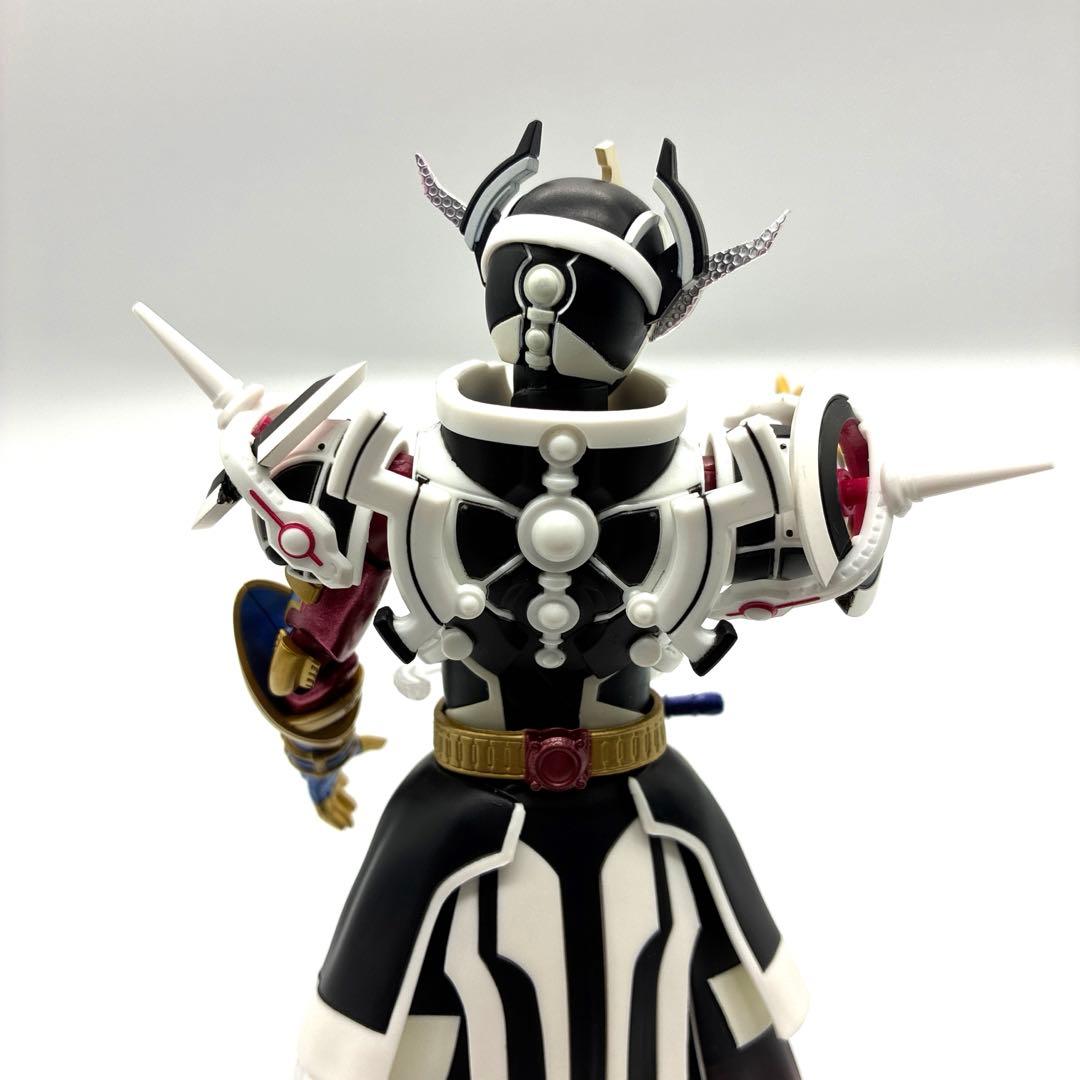 S.H.Figuarts 仮面ライダーエボル　ブラックホールフォーム