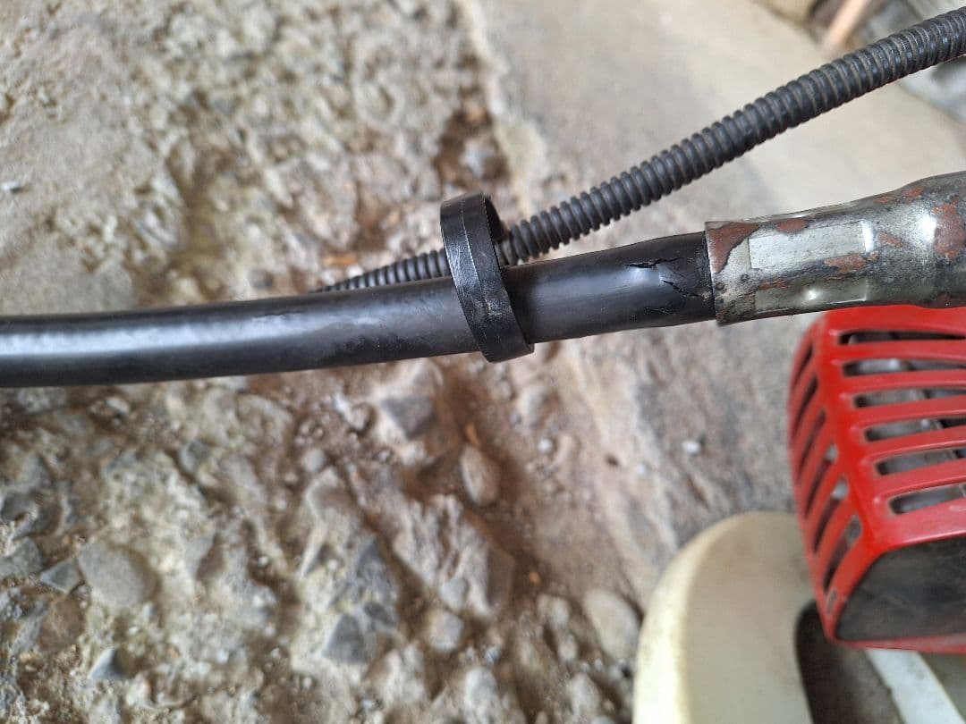 中古ゼノア　背負い草刈機　BKZ275　現行機　(付属品、チップソー1枚おまけ)