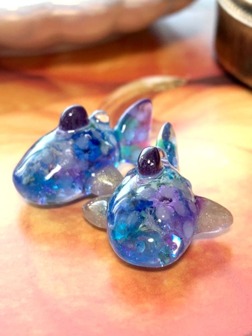 リオン様 お取り置き【No.111】ジンベイザメ 蓄光 ブルー 華やか チャーム