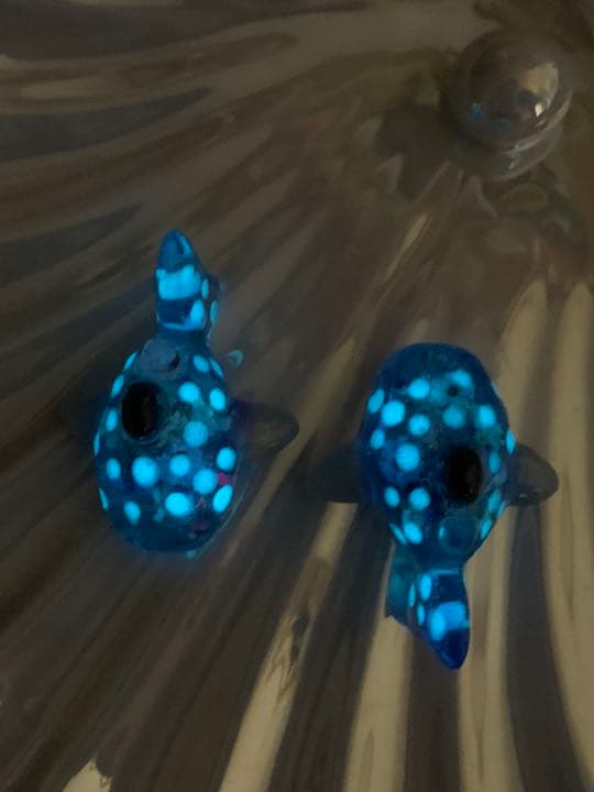 リオン様 お取り置き【No.111】ジンベイザメ 蓄光 ブルー 華やか チャーム