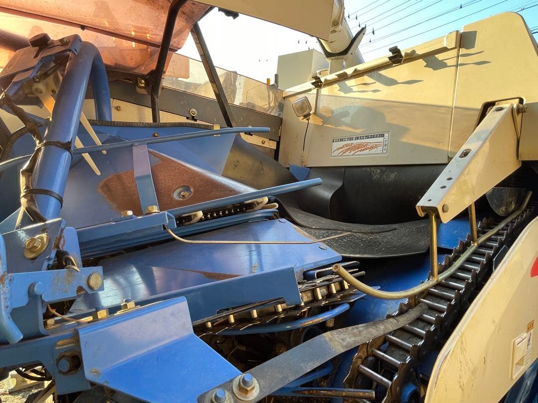 衣*体様 イセキ　コンバイン　HF325G 3条刈り　引取り限定