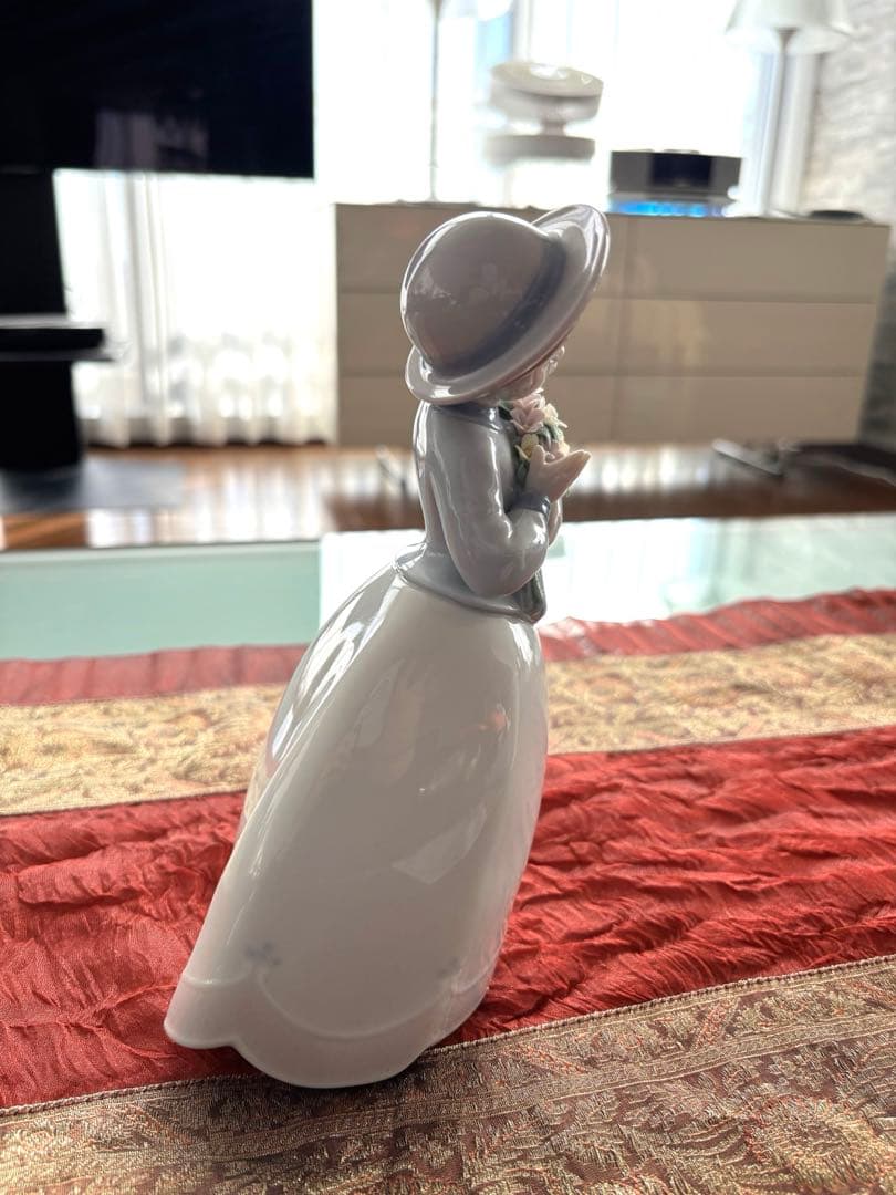 【絶版 希少 美品】リヤドロ LLADRO 6869 「大好きな香り」