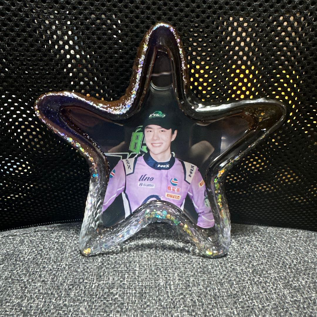 王一博 ピンク アクセサリートレイ 0223 - メルカリ