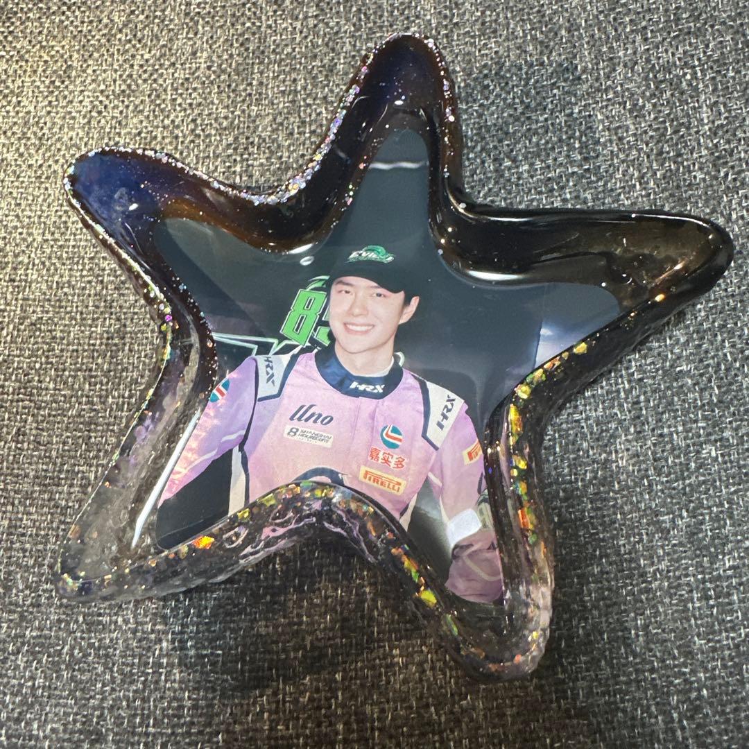 王一博 ピンク アクセサリートレイ 0223 - メルカリ