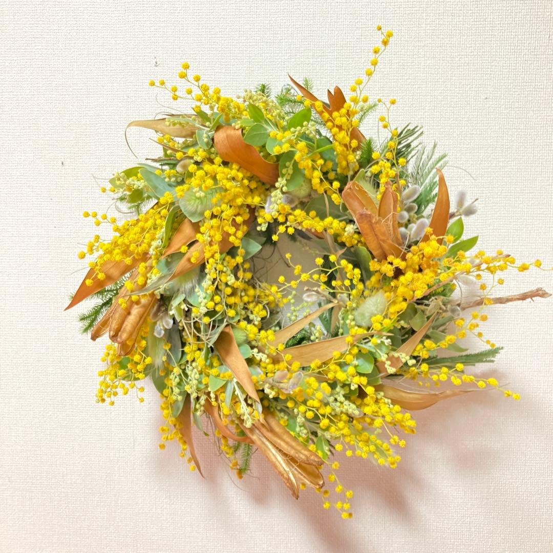 ミモザラウンドリース　ウバユリ＆ギンメヤナギ