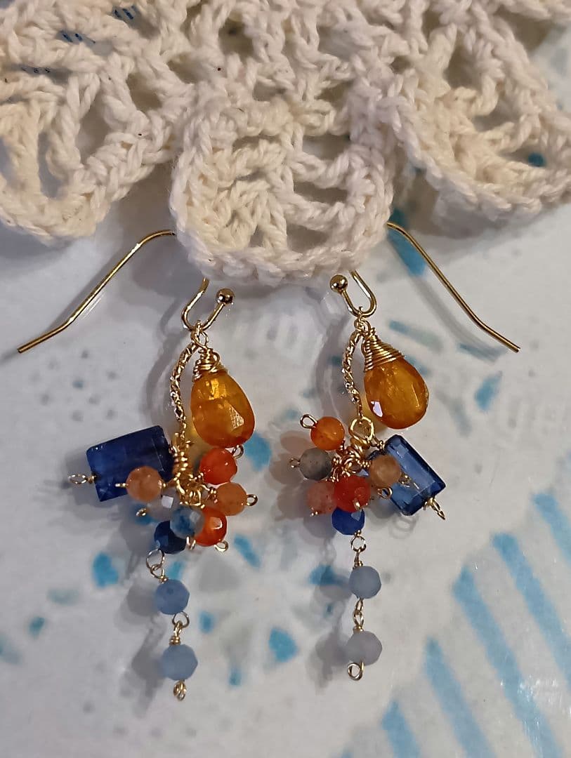 505/14kgfオレンジ＆ブルーカイヤナイトのチャーム