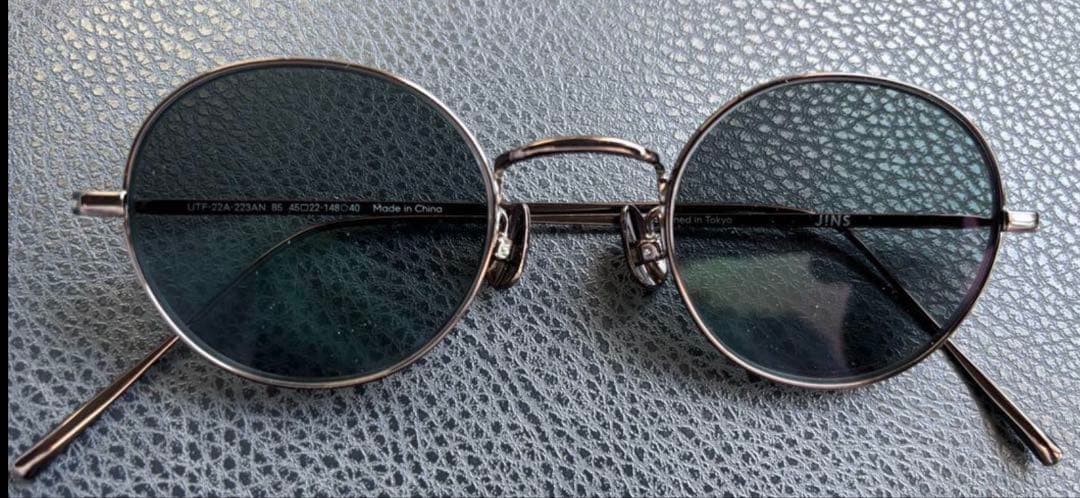 JINS メガネ 可視調光レンズ