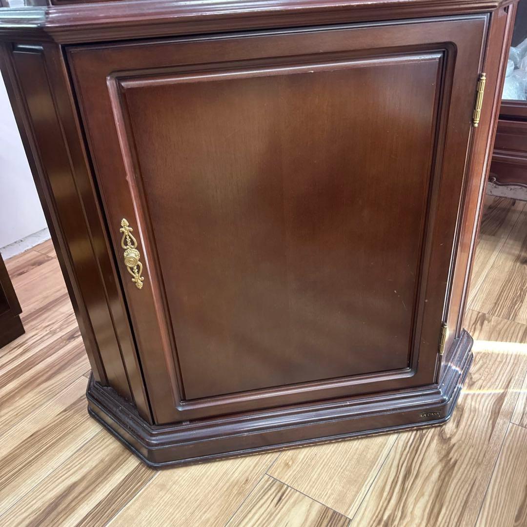 富士ファニチア 天井照明付き 飾り棚 コレクション ディスプレイ ショーケース