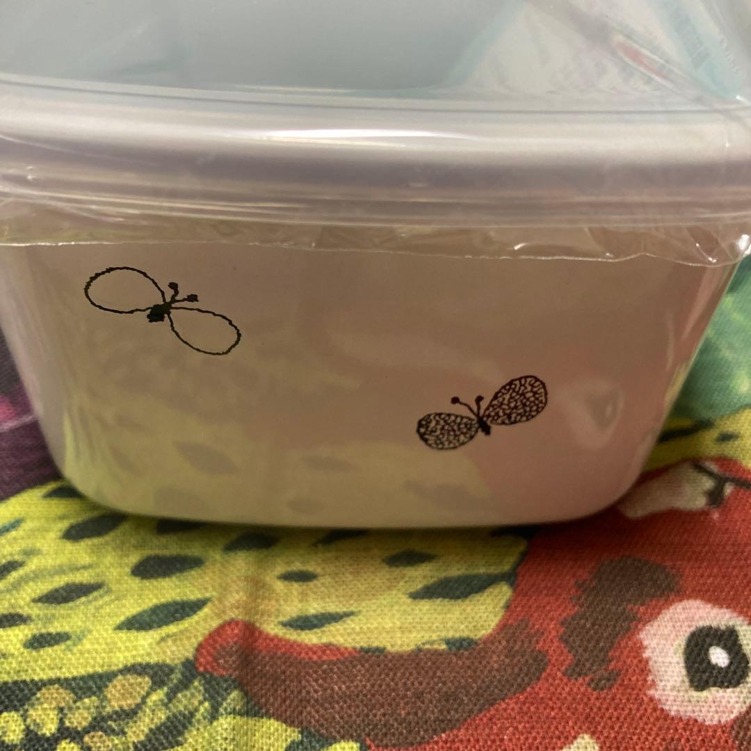 (新品・貴重)ミナペルホネン容器