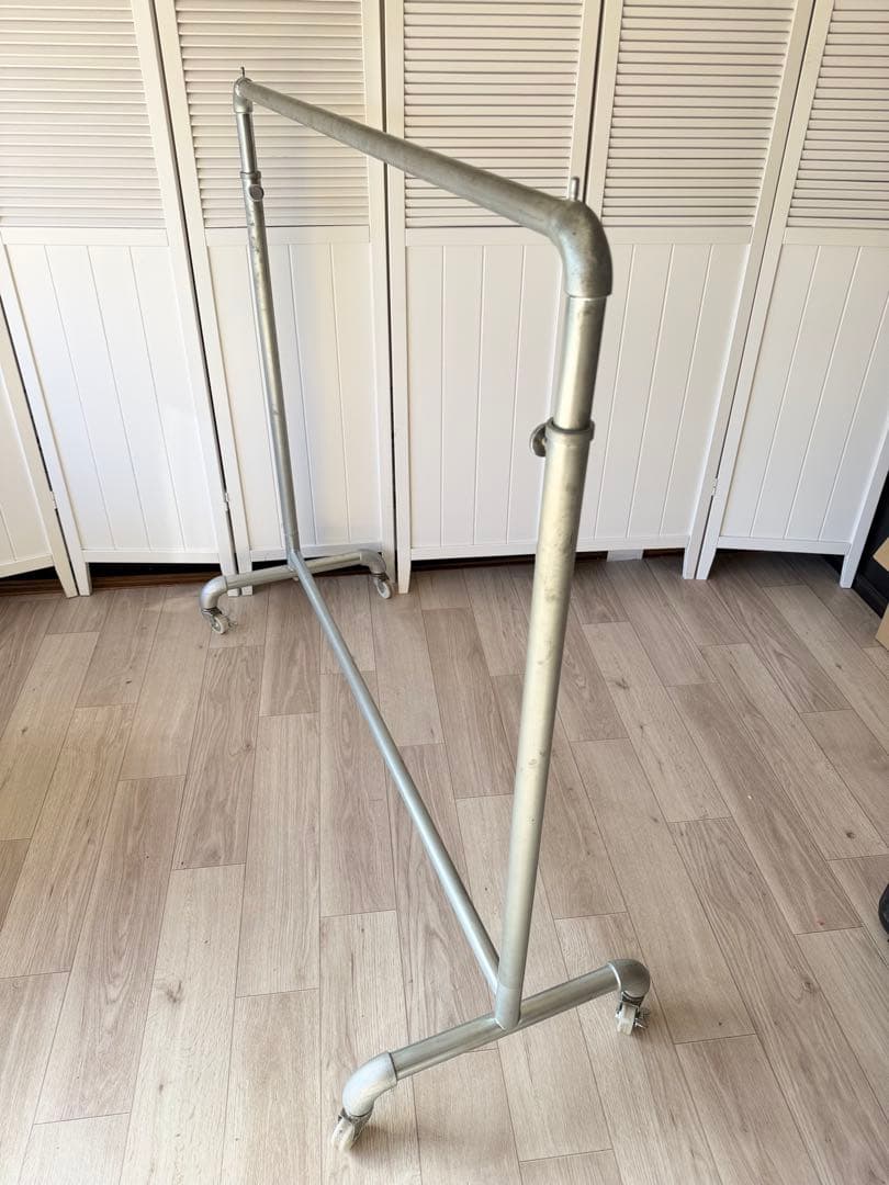 水道管ハンガーラック スチールパイプ アイアン キャスター付き