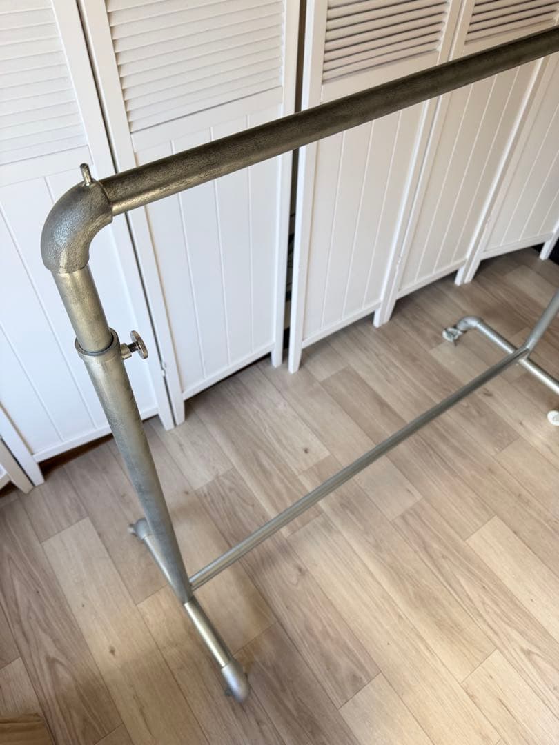 水道管ハンガーラック スチールパイプ アイアン キャスター付き