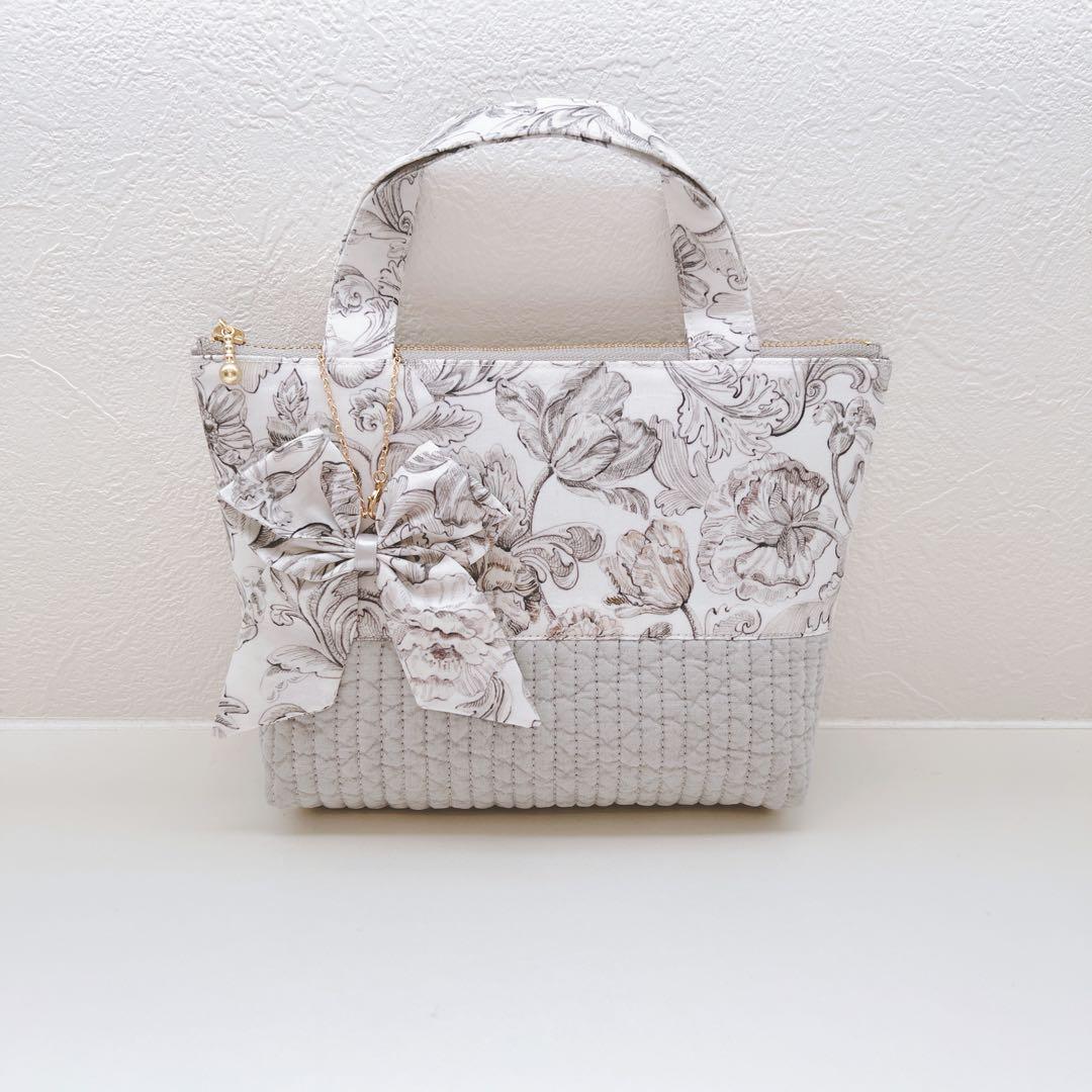 【K☆ページ】アレキサンダーマーブルリボンチャーム付きショルダーバッグ