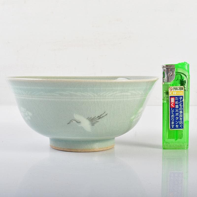 韓国人間文化財 柳海剛（柳根瀅）作 高麗青磁 象嵌鶴雲文茶碗 共箱