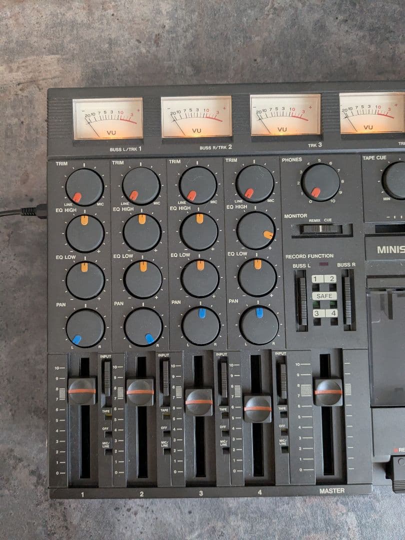 希少 TASCAM PORTA ONE マルチトラック｜通電OK・ジャンク扱い - メルカリ