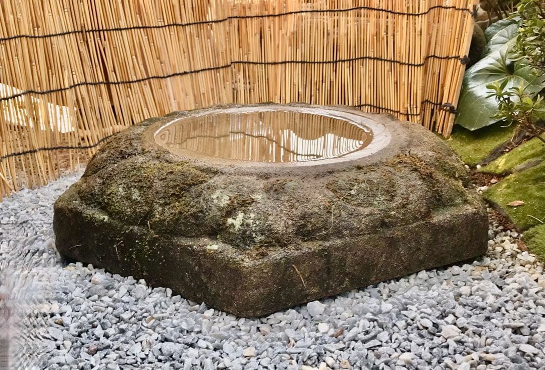 【天然石・見立て水鉢・バードバス・蹲・特大サイズ浅鉢】庭石オブジェ置物坪庭茶庭