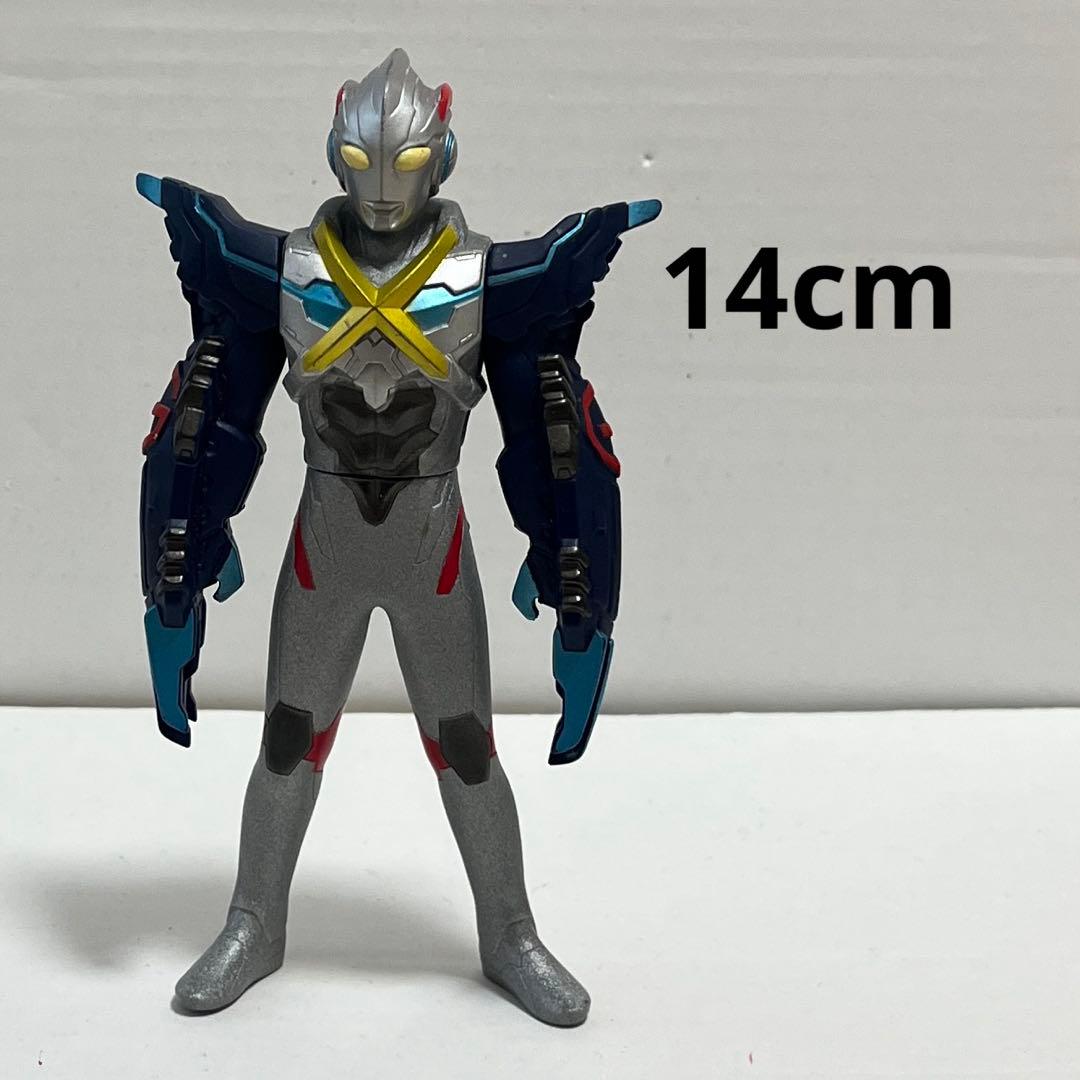 ☆ウルトラマンエックス ゴモラアーマー ライブサイン ソフビ☆ - メルカリ