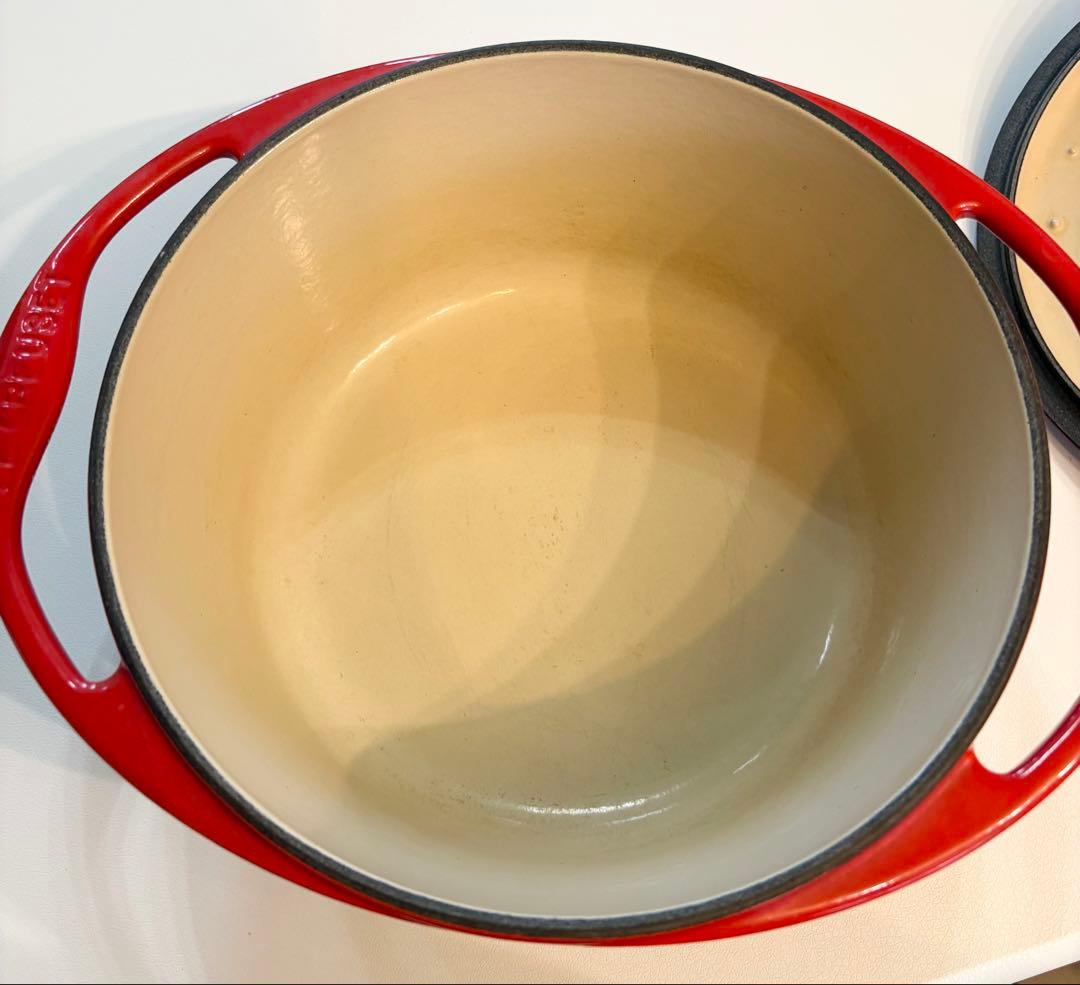 ル・クルーゼ センセーション ココットロンド 22cm チェリーレッド