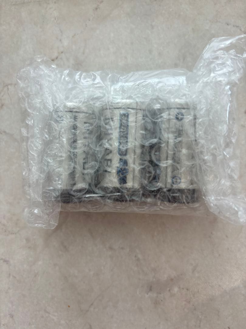 ドイツ森の時計　クォーツ式山小屋鳩時計　伝統の彫刻シリーズ622QM