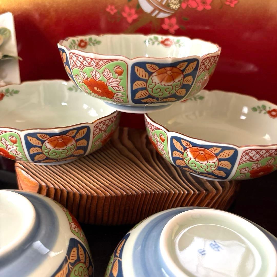 西山・色絵小鉢5つ