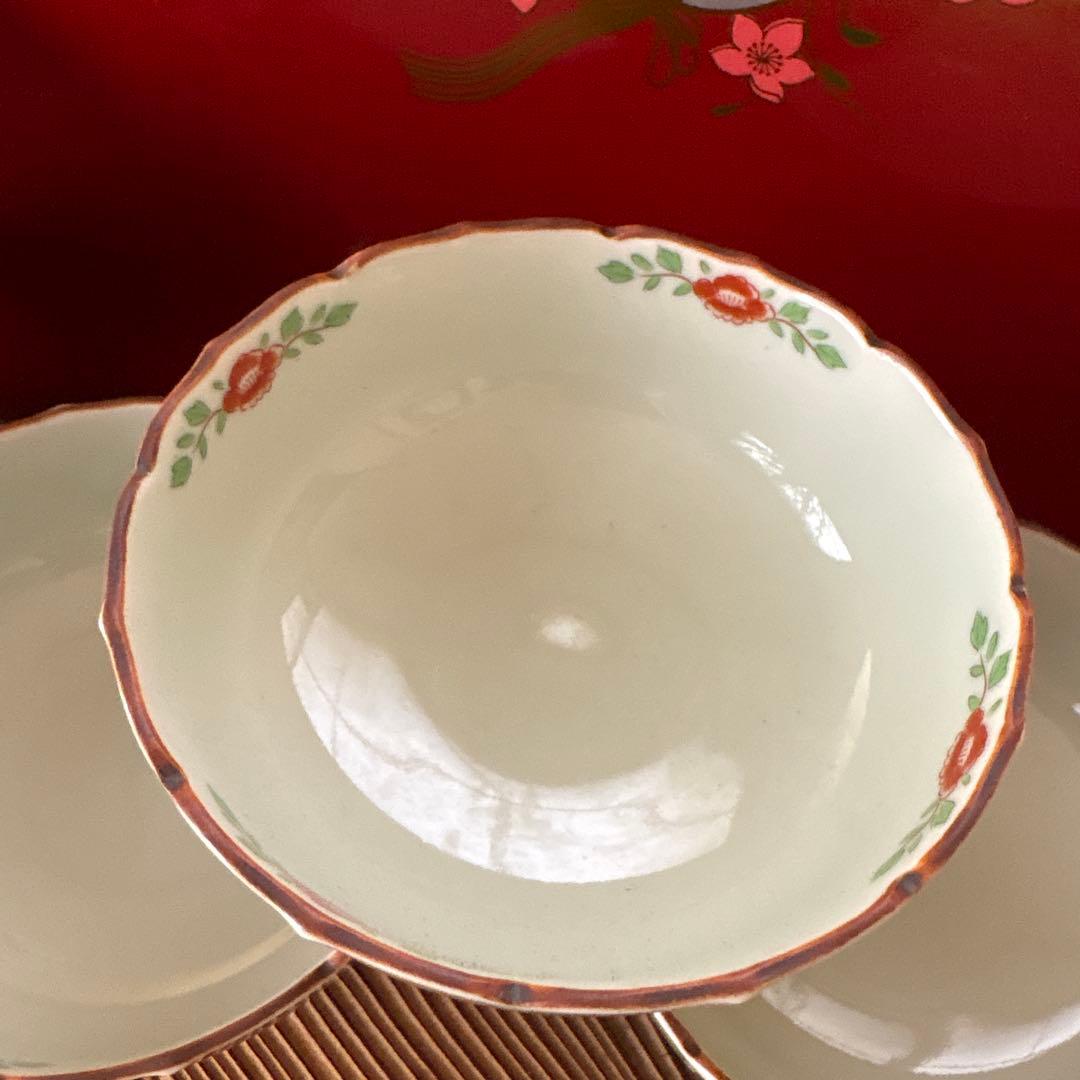 西山・色絵小鉢5つ