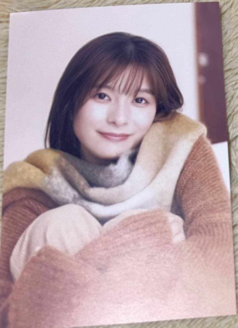 芳根京子 直筆サイン入りカレンダー（通常版）＋アクスタ付き豪華版＋